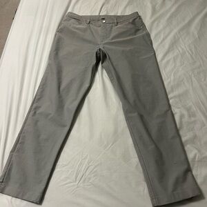 lululemon athletica Men's Light Gray Pants - 34x32